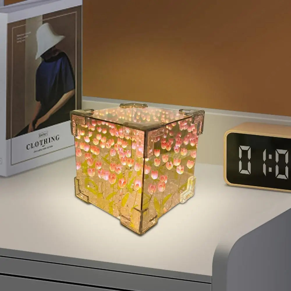 Tulip Cube Light - Lámpara Cubo de Tulipanes LED