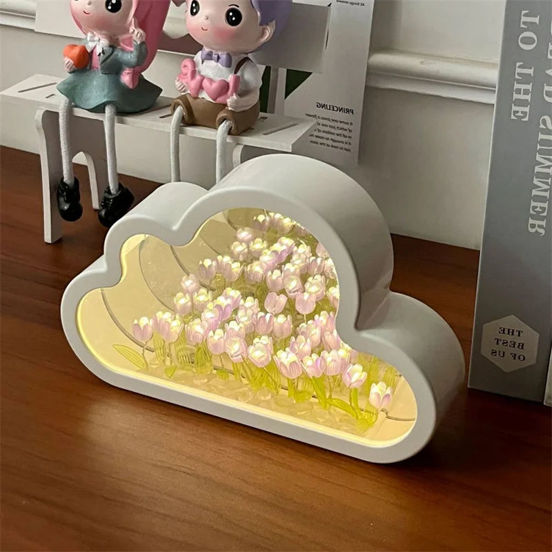 Tulip Mirror Night Light - Lámpara Espejo en Forma de Nube