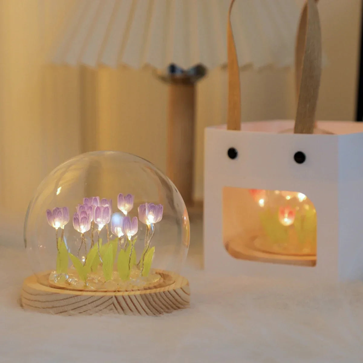 Tulip Glass Dome Light - Lámpara Tulipán en Cúpula de Cristal